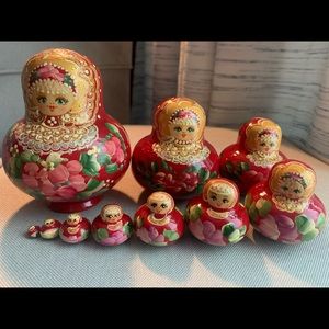 Russian nesting doll red intricut design large